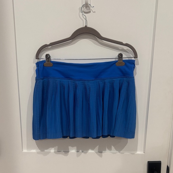 Lululemon Athletica Vibrant Blue Mini Skirt - Picture 1 of 4